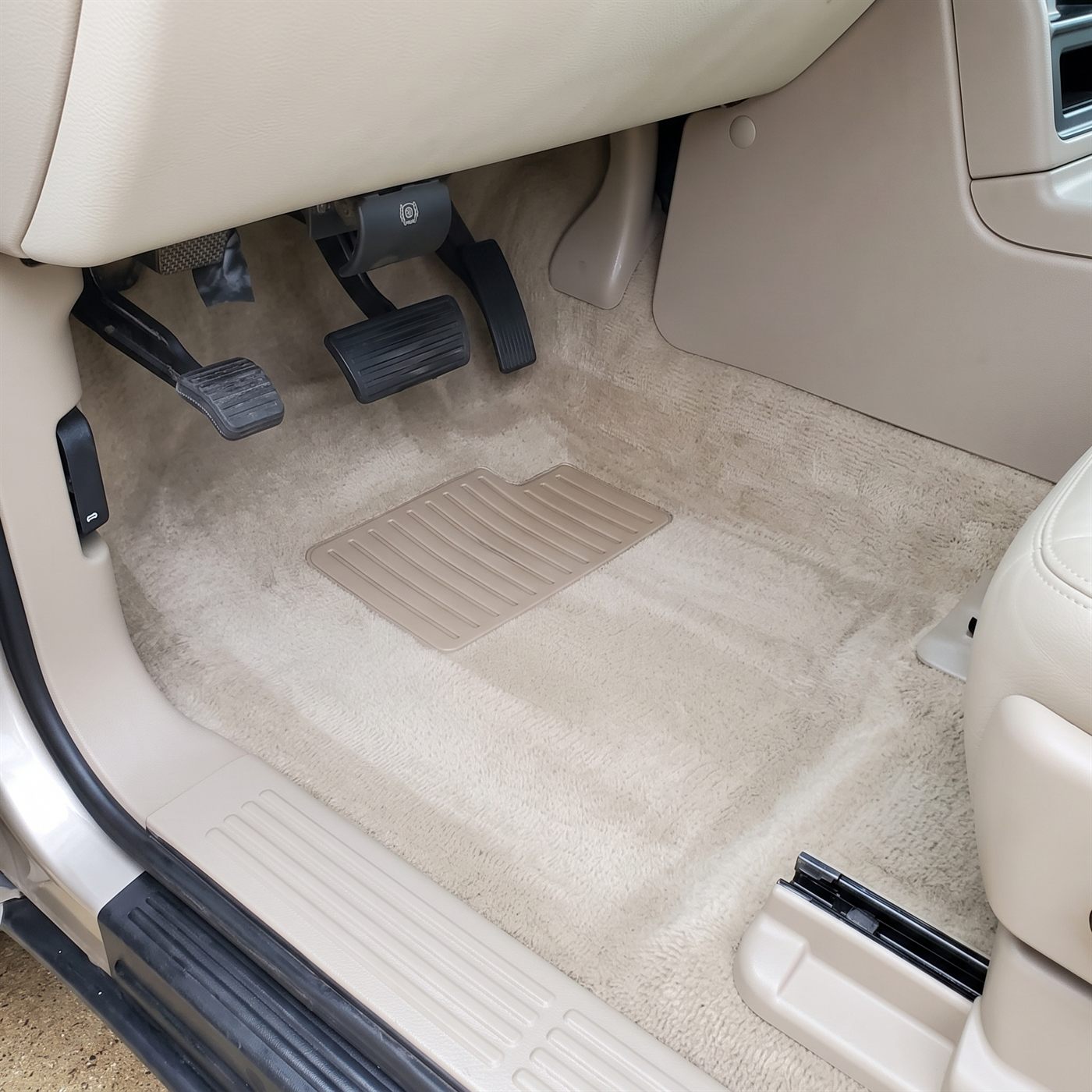 Complete vehicle interior carpet and upholstery detailing