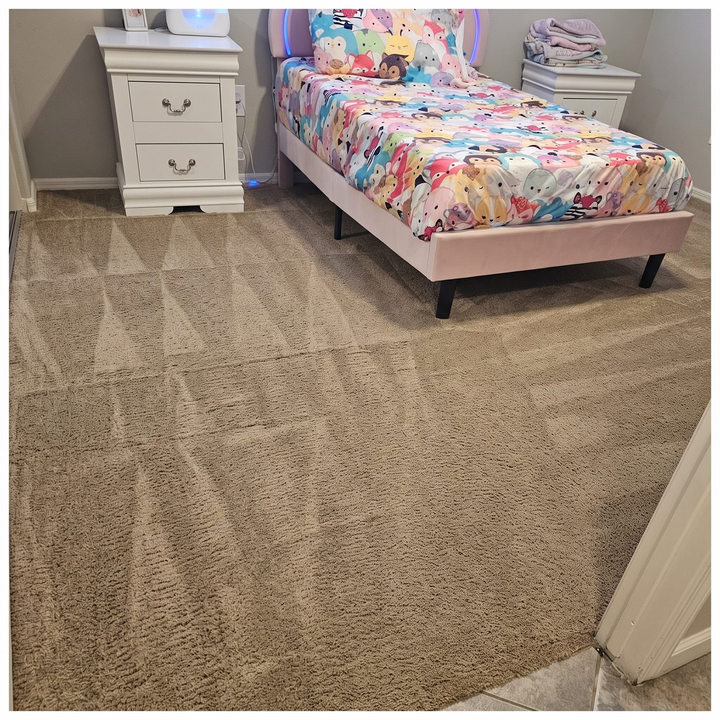 Spotless freshly steam cleaned carpet hallway and bedrooms